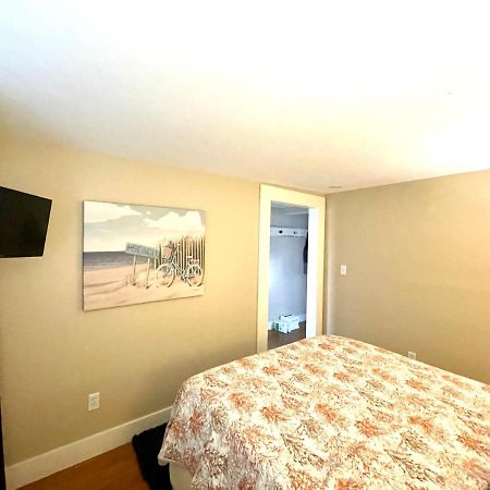 غالفيستون، تكساس Seablue Cottage - Downstairs; 2 Blocks To The Beach المظهر الخارجي الصورة
